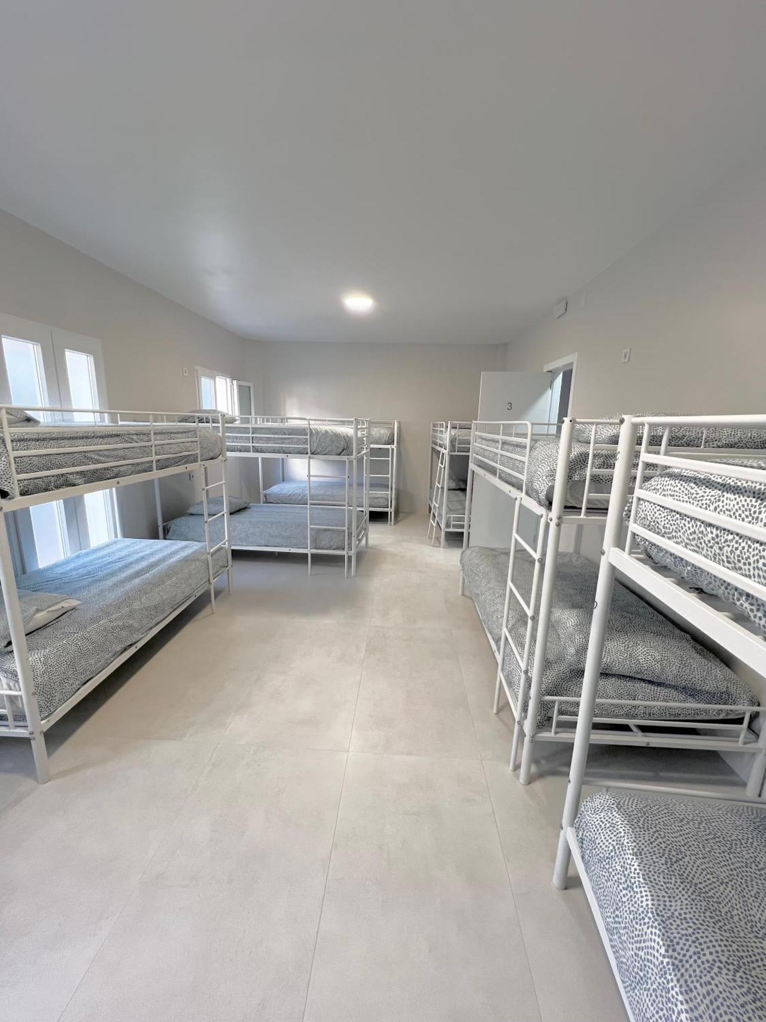 Hostel Oasis มาดริด ภายนอก รูปภาพ