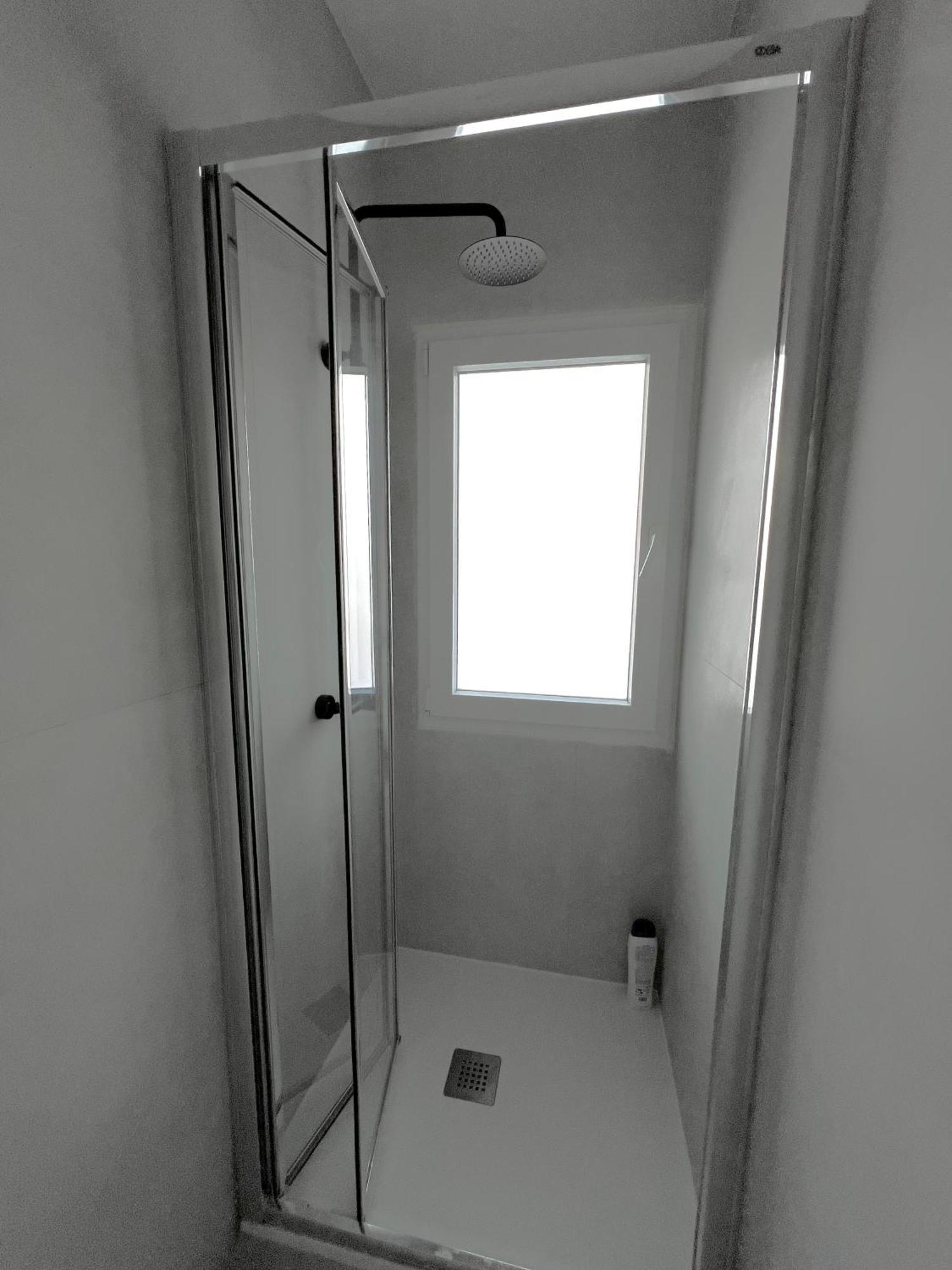 Hostel Oasis มาดริด ภายนอก รูปภาพ